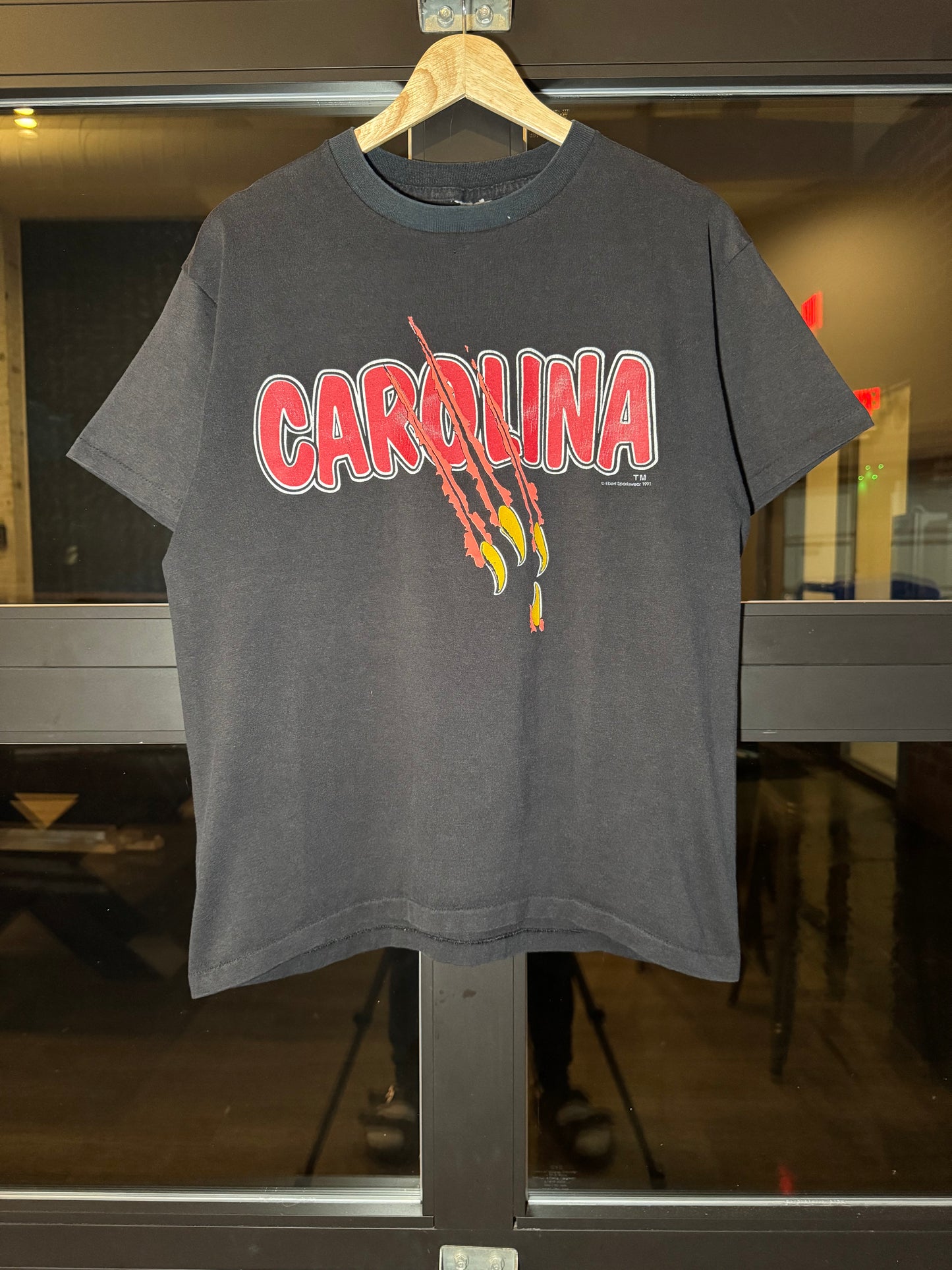90s Carolina Claw Tee